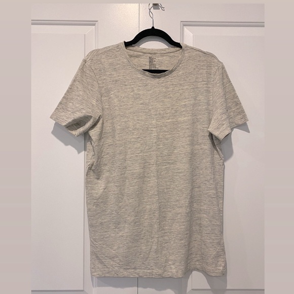 Men’s Basic Tee - Picture 1 of 2
